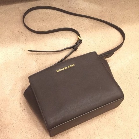 MICHAEL Michael Kors Handbags - MICHAEL Michael Kors Selma Medium Messenger Bag